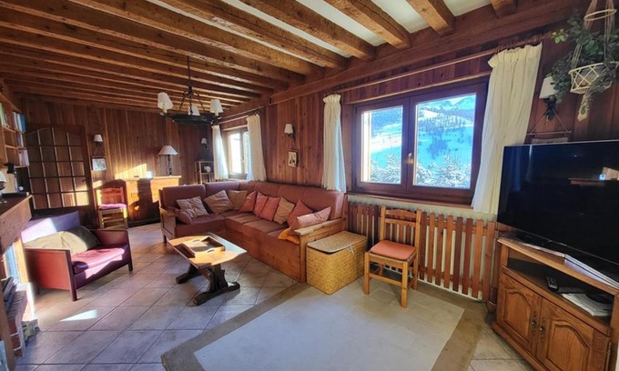 Montgenevre Ski Chalet | Chalet spacieux avec cheminée et salle de cinéma à Montgenèvre - FR-1-266-242