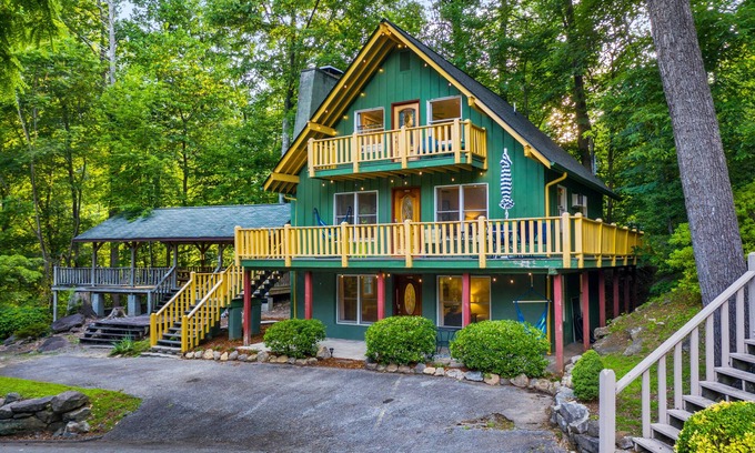 Mill Spring Ski Chalet | Chalet Specials at Chimney Rock & Lake Lure