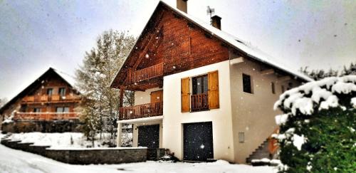 Saint-Chaffrey Ski Chalet | Chalet Stella 5* à 2mn des pistes