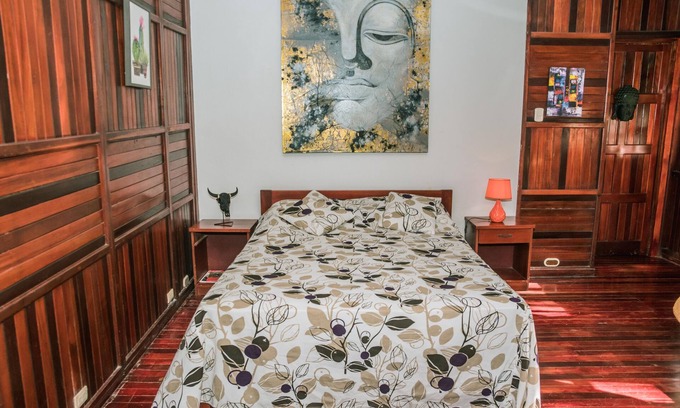 Valle Pura Vida Ski Chalet | Chalet Style Apt 1 BR 1 B in Manuel Antonio. Fully equipped.