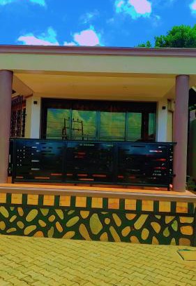 Kampala Apartment | CHALET suits