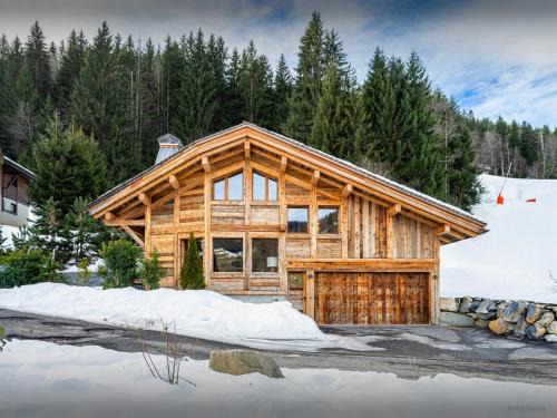 La Clusaz Ski Chalet | Chalet Tinatha - OVO Network