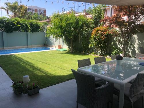 Hortaleza House | chalet villa inside Madrid
