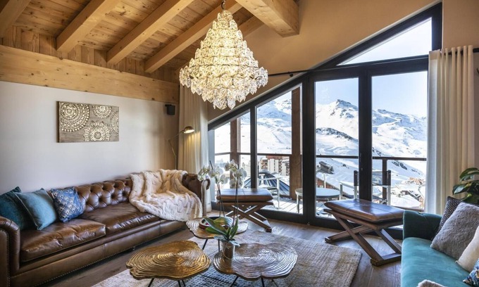Val-Thorens Ski Chalet | Chalet, wifi, sauna, terrace, balcony, fireplace or stove, tv, ski locker, 340m², Val Thorens