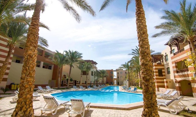 Port Ghalib Apartment | Chalet With Pool View