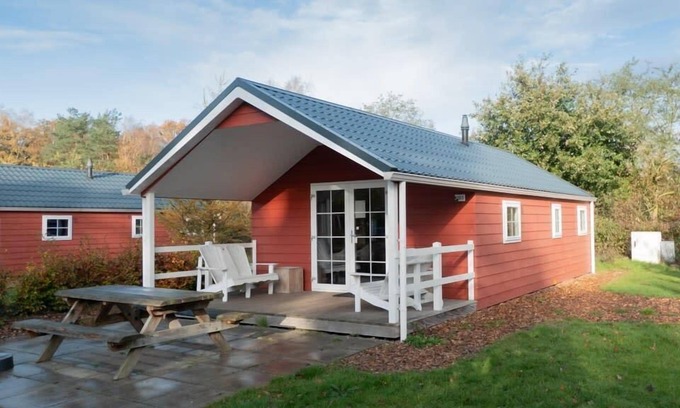 Otterlo House | Chalet with sleeping attic, 2 bedrooms and 1 bathroom