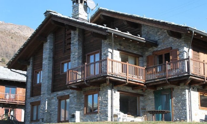 Gimillan Ski Chalet | Chalet with wonderful view of Gran Paradiso