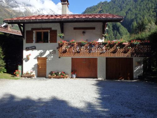 Chamonix-Mont-Blanc Apartment | Chalets Pyrene Mont-Blanc