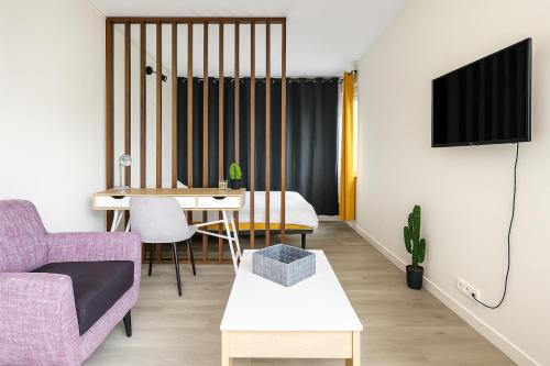 Les Epinettes Apartment | Chambre 1 Cosy & Warm