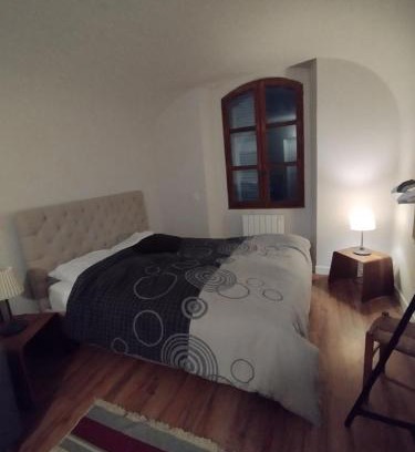 Les Boisses House | Chambre dans appartement Seez