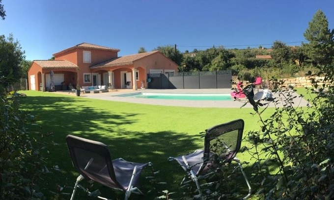 Saint-Saturnin-les-Apt House | Chambre privée indépendante au cœur du Luberon