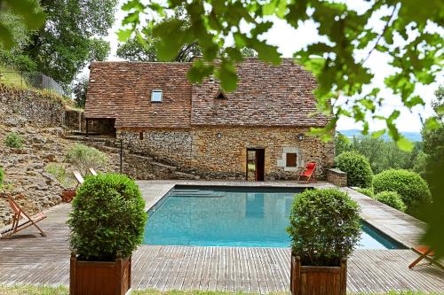 Beynac-et-Cazenac Bed & Breakfast | Chambres d'hôtes avec Piscine la Rossillonie