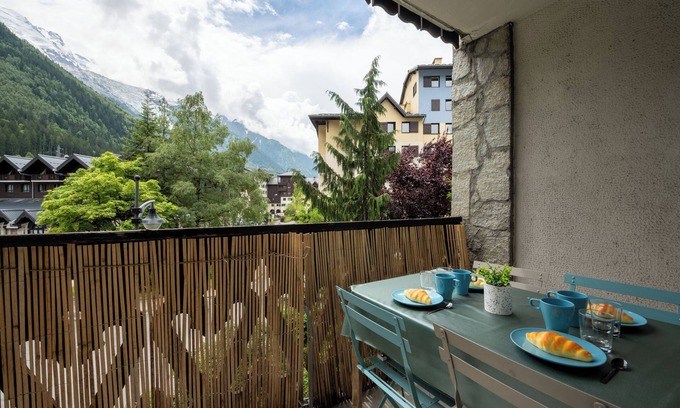 Chamonix City Centre Apartment | Chamonix Sud - Jonquilles 138, Chamonix, France