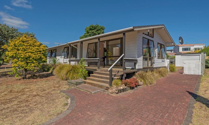 Pauanui House | Champion Bach - Pauanui Holiday Home