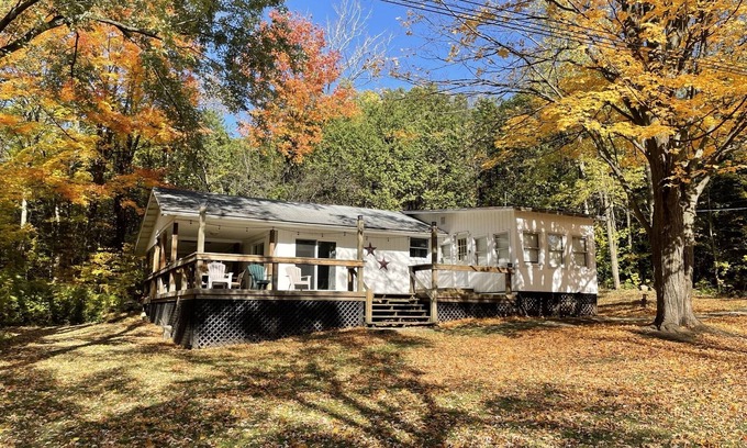 Swanton House | Champlain cottage 102 sunset drive Swanton Vermont 05488