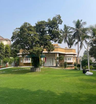Dumas Villa | Chandan Villa - The Luxury Private Villa