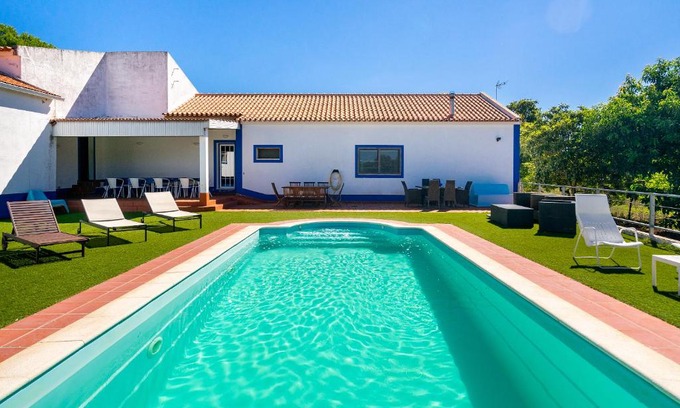 Montemor-o-Novo House | Chaparral Wonderful house in Nature 1h from Lisbon by Soulplaces