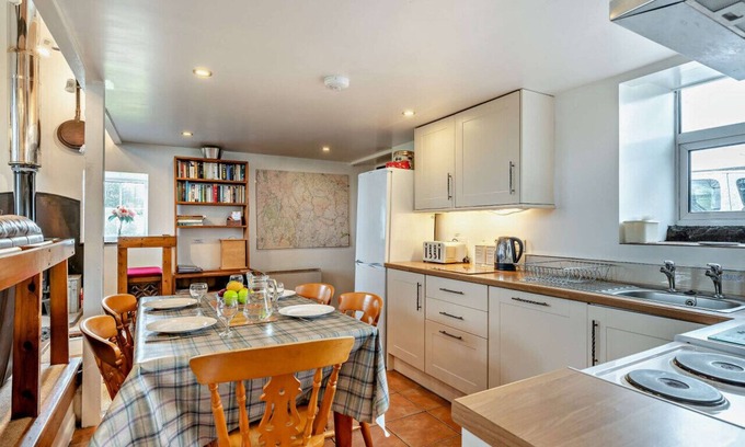 Sedbergh House | Chapel House - Two Bedroom House, Sleeps 4