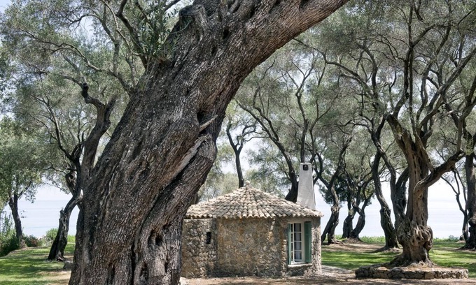 Chlomos Villa | Chapel View - One Bedroom Villa, Sleeps 2