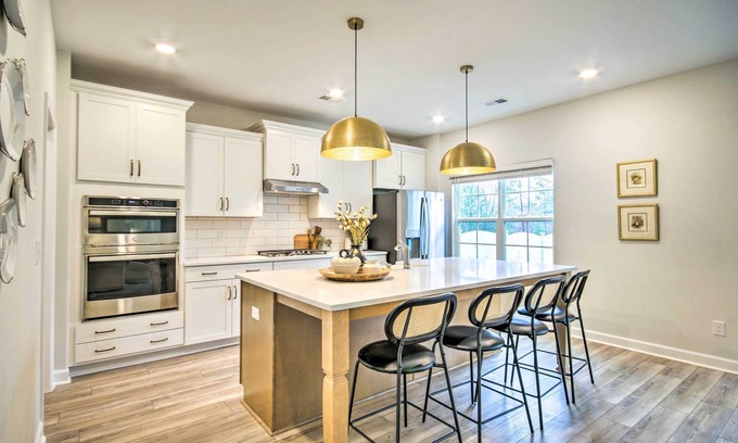 Chapin House | Chapin Vacation Rental ~ 11 Mi to Lake!