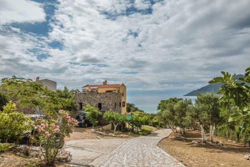 Skoutari House | Chara House