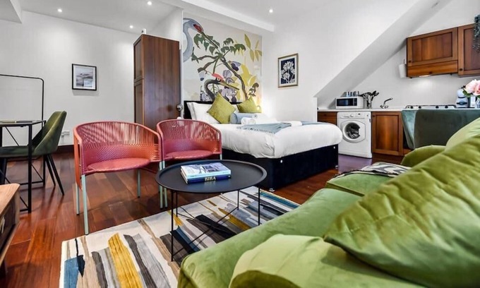Walpole Apartment | Character and Style Studio - Sleeps 3