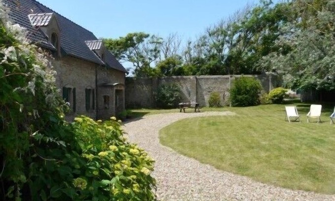 Ambleteuse Villa | Character villa 300 M from the beach. Large garden and sea view