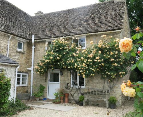 Ewen House | Characterful Cotswold cottage