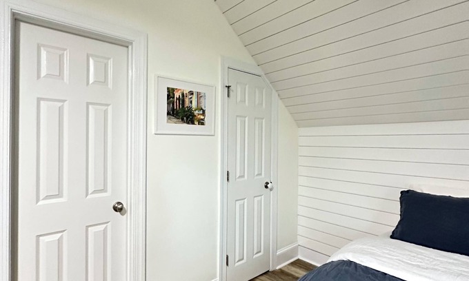 Charleston Apartment | Charleston Charming Chic DI Getaway