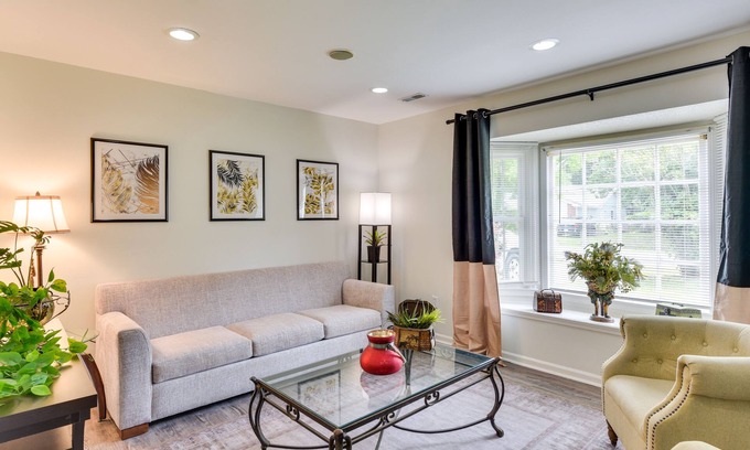 West Ashley House | Charleston Vacation Rental with Yard!