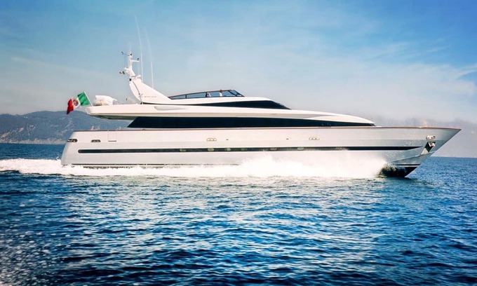 Arzachena Boat Rental | Charlie Blue Yacht - your unforgettable vacation