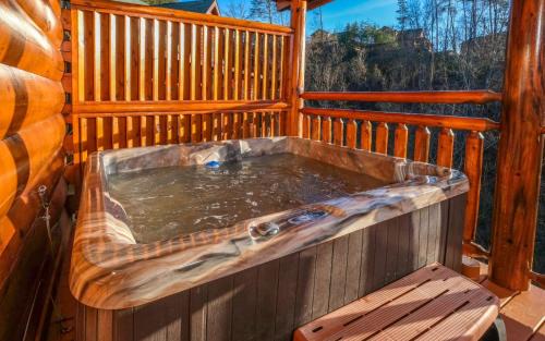 Sevierville Villa | Charlie Browns Cabin