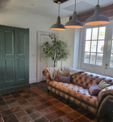 Ballymoney House | Charlotte House