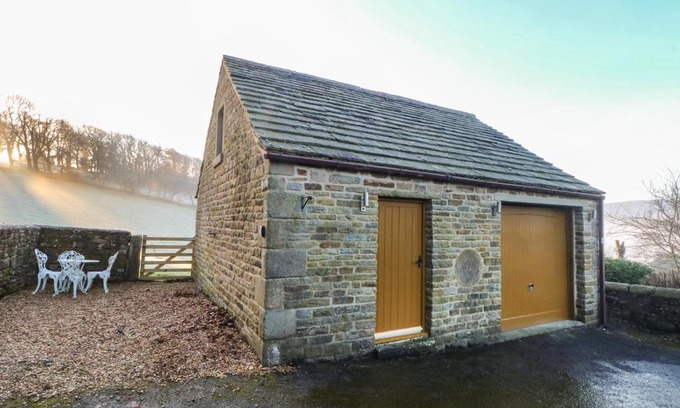 Hope Valley House | Charlottes Cottage