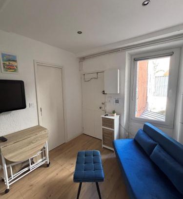 Sanary-sur-Mer Apartment | Charmant 2 pièces sur le port avec parking gratuit et WIFI