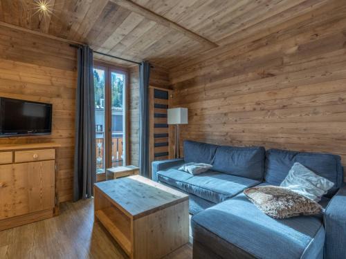 La Clusaz Apartment | Charmant 4 pièces en centre village, proche pistes - 8 pers, Wifi, parking, balcon, animaux acceptés - FR-1-437-48