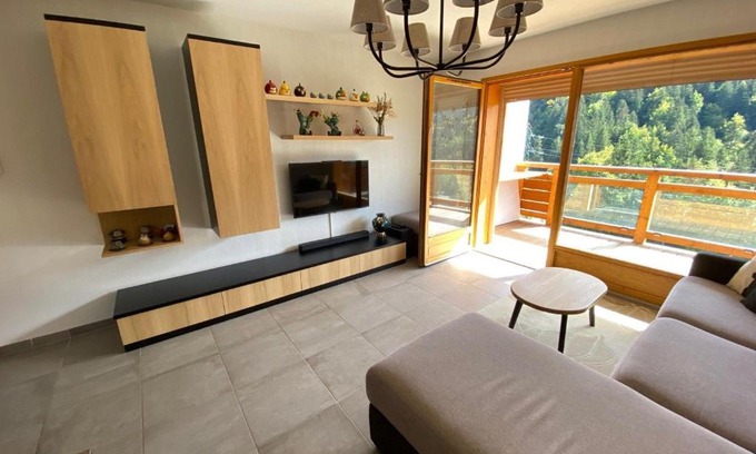 Saint-Jean-de-Sixt Apartment | Charmant appart 2 ch + coin nuit, balcon sud, garage, près de La Clusaz et commerces, St Jean de Sixt - FR-1-459-195