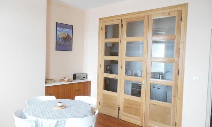 Boulogne-sur-Mer Apartment | Charmant appartement face plage de Boulogne-sur-Mer avec terrasse, 1 chambre, WiFi, draps inclus - FR-1-376-111