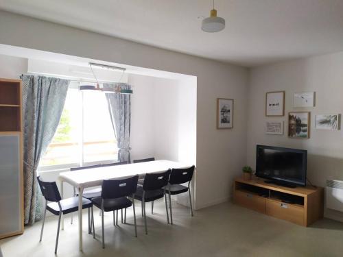 Arette Apartment | Charmant appartement au pied des pistes, pour 6 personnes avec parking et casier à skis - FR-1-602-61