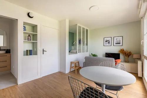 Saint-Denis Apartment | Charmant appartement calme proche de Paris