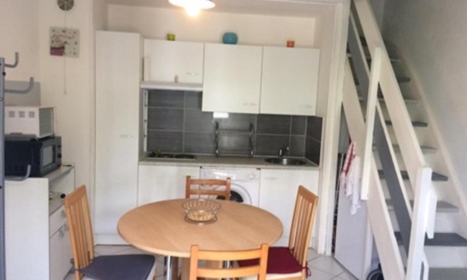 Villers-sur-Mer Apartment | Charmant cottage duplex avec jardinet, proche mer, parking gratuit - FR-1-712-24