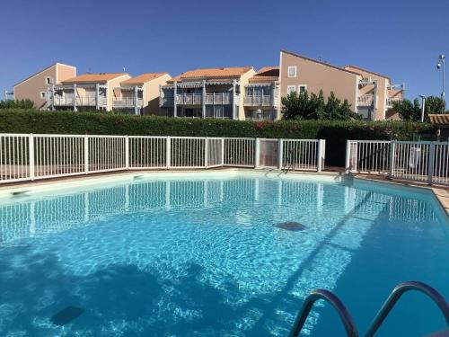 Palavas-les-Flots Apartment | Charmant F3 Mezzanine avec Piscine, Clim, Proche Plage et Centre - 4 Pers. - FR-1-559-35