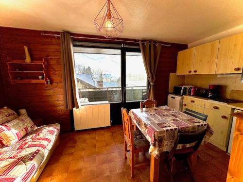 La Chapelle-d'Abondance Apartment | Charmant studio au cœur du village avec balcon, idéal pour 2-3 pers, proche commodités ! - FR-1-692-96
