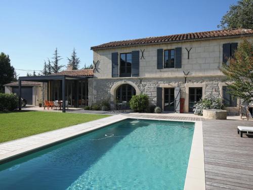 Saint-Etienne-du-Gres House | *Charmant Mas Rénové avec Piscine et Jardin au Cœur de la Provence!* - FR-1-599-17