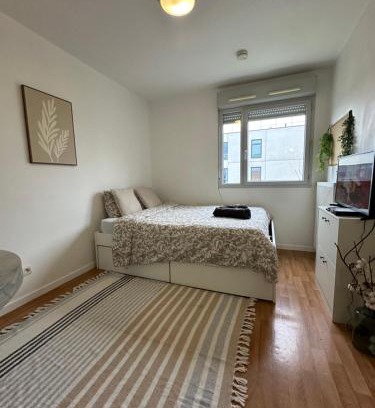 La Source Apartment | Charmant studio à 20min de Paris