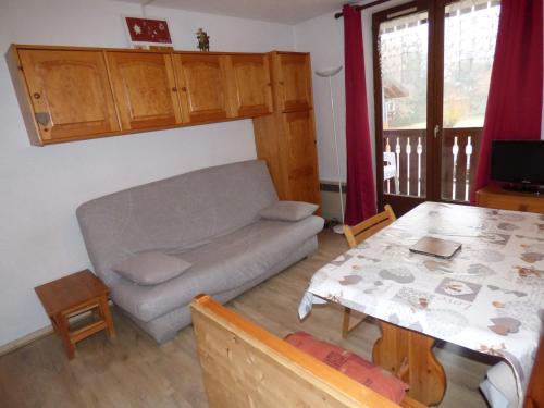 Valloire Apartment | Charmant Studio Cabine 3 Pers. - Sud, Centre Valloire, Balcon, Parking et Proche Télécabine - FR-1-263-8