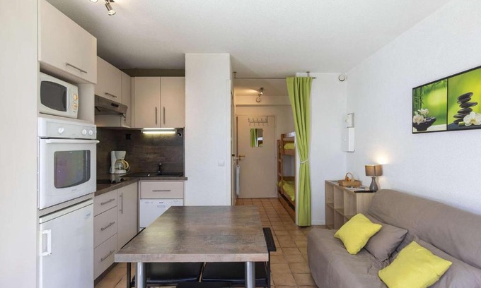 Eaux-Bonnes Apartment | Charmant T2 avec balcon, coin nuit, kitchenette équipée et accès direct aux activités de montagne. - FR-1-400-120