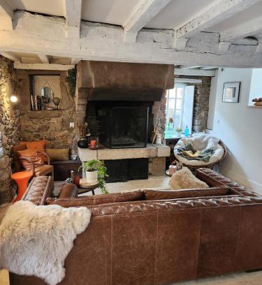 Saint-Suliac House | Charmante, maison de village, plage à proximité