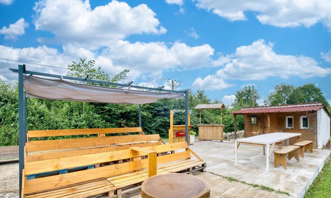 Bourg-du-Bost House | Charmante Maison à la Campagne