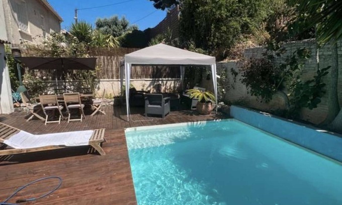 16th Arrondissement House | Charmante Villa Piscine , Face Port de l Estaque
